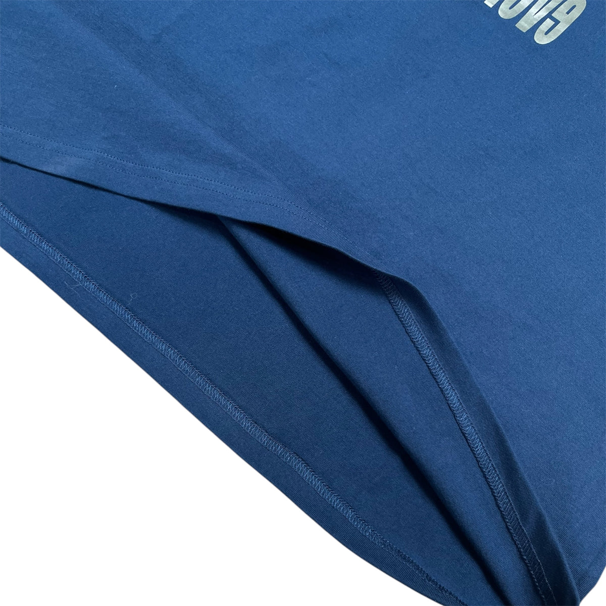 navy blue camo tee (PRE-ORDER)